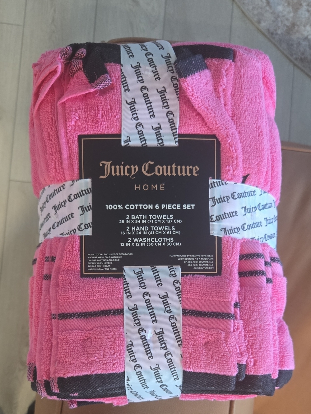 Juicy Couture Hot Pink and Black Striped Bath Towel Set